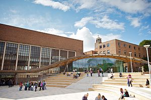 University of Exeter Piazza (6946750730)