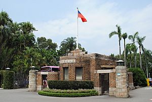 臺灣大學校門