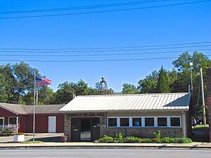 Dongola-Village-Hall-il