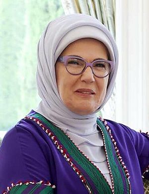 Emine Erdoğan in 2023 (cropped).jpg