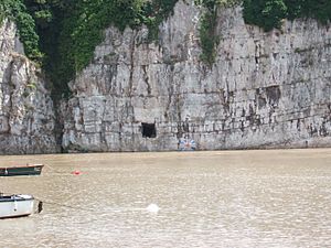 Gloucester Hole, high tide