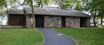 LakeCarlosStateParkBathHouse.jpg