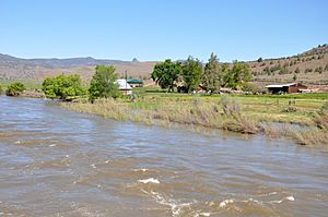 Twickenham along the John Day River