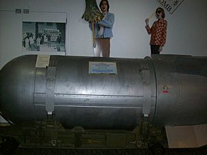 AtomicTestingMuseumB53nuclearbomb