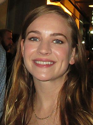 Britt Robertson (40606627200) (cropped-bis).jpg