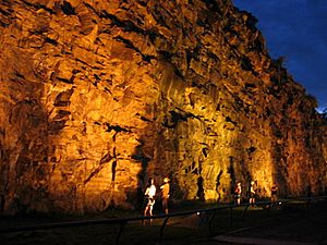 Kangaroo Point Cliffs