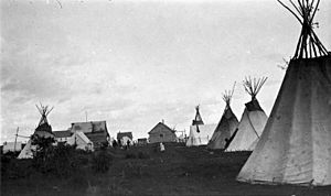 The 1918 summer gathering in La Loche