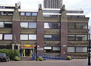 London barbican 10 school for girls