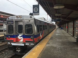 SEPTA Silverliner V 822 at Wilmington Station