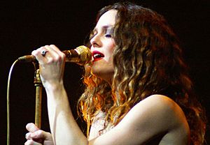 Vanessa Paradis (cropped)