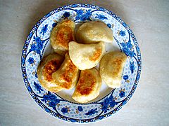 04565 Christmas dumplings with dried plums