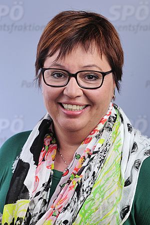 Dr.in Sabine Oberhauser, MAS (14501931222).jpg