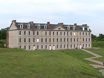 Fort Wayne Barracks, Detroit.jpg