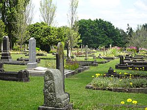 Hamilton East Cemetery