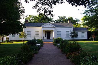 Headquarters House, Fayetteville, Arkansas.jpg