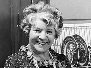 Irene Handl 1966.jpg