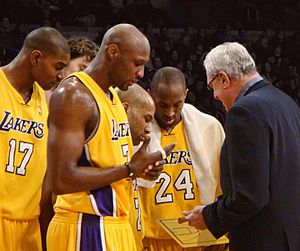 Phil Jackson coaching LAL