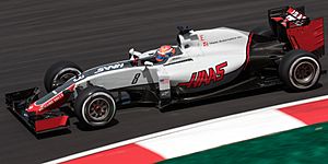 Romain Grosjean 2016 Malaysia FP2 1