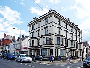 The Station public house, Bridlington - geograph.org.uk - 1428544