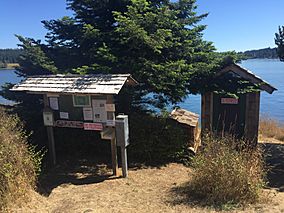 Blind Island kiosk (21230924359).jpg