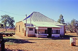 Boulia Stone House (1996).jpg