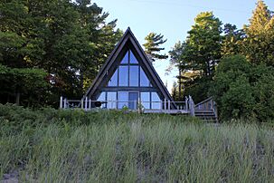 Gfp-wiscnsin-washington-island-house-at-sand-dunes-park