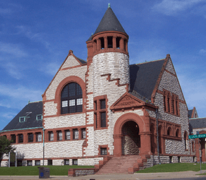 Hoyt Public Library in Saginaw