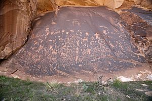 Newspaper Rock Full.jpg