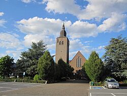 Parochiekerk Heilige Lucia van 1955.jpg