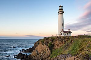 Pigeon Point Lighthouse (2016).jpg