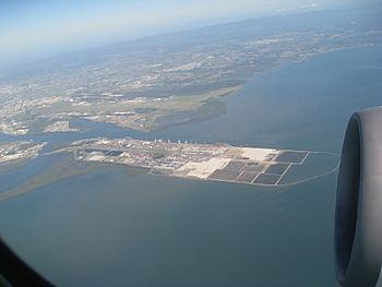 Port of Brisbane 02.jpg