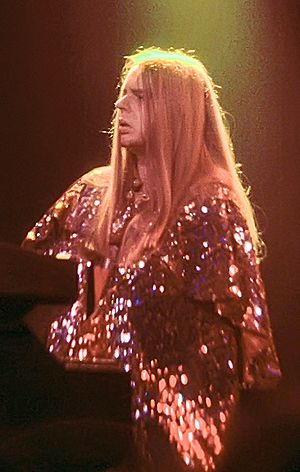 Rick Wakeman - Winterland 1974 (cropped)