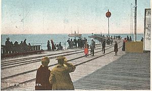 SillothPierPostcard