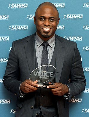 Wayne Brady 2015.jpg