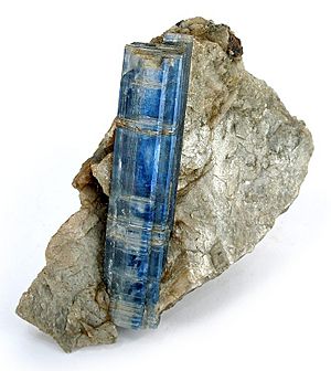 Kyanite-154995