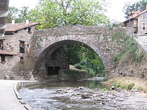 Potes, puente de San Cayetano