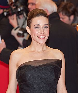 Arta Dobroshi (Cropped).jpg