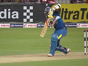 Dinesh Chandimal batting