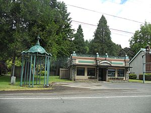 Leaburg, Oregon.JPG