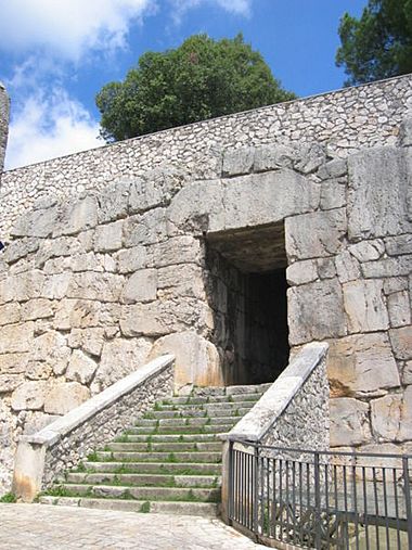 Porta Maggiore Alatri