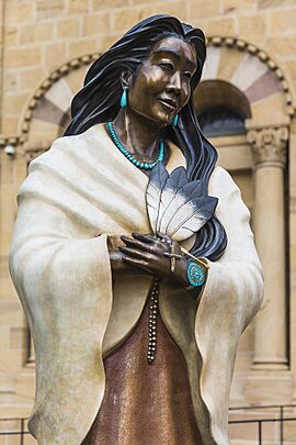 Statue Kateri Tekakwitha