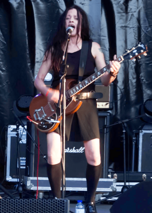 Kat Bjelland 2015.png