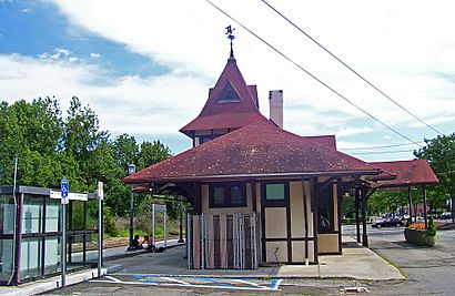 Old Tuxedo train station 2.jpg