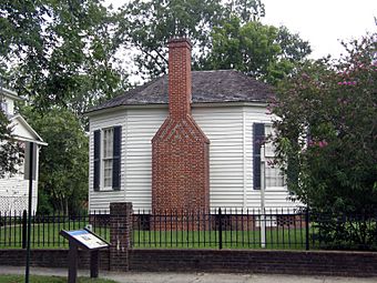 Oval-Ballroom-chimney.JPG