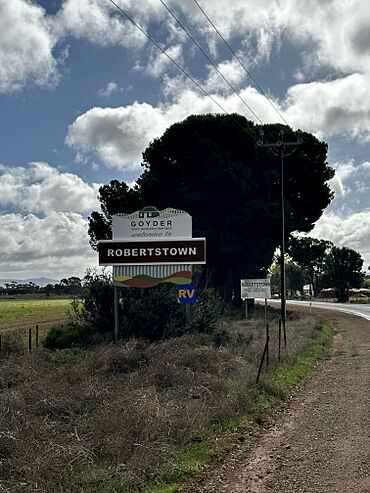 Robertstown, South Australia.jpg