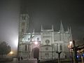 Night-mist-view-la-antigua-church-valladolid-es