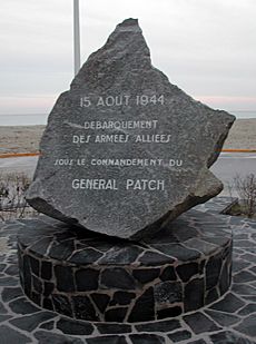 StTropezMonument LandingOfGeneralPatch