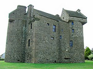 Claypotts Castle