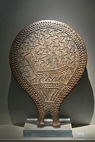 Cycladic frying pan, boat, fish, 2800-2300 BC, NAMA, 4974, 191437