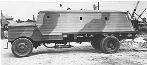 Fully enclosed Bison 2342A1.jpg